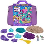 Kinetic Sand Meerjungfrauen Koffer - mit 1 kg original kinetischem Sand aus Schweden in 3 Farben, 6 Förmchen, 1 Schaufel für kreatives Indoor-Sandspiel, für Kinder ab 3 Jahren