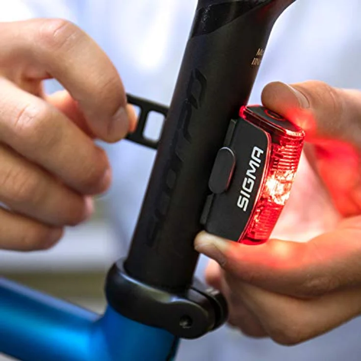 SIGMA SPORT Fahrradbeleuchtung Infinity 15200 Rücklicht Fahrradlicht StVZO zugelassen, extrem lange Leuchtdauer, schlanke Bauweise, seitliche Sichtbarkeit, LED, schwarz – Bild 7