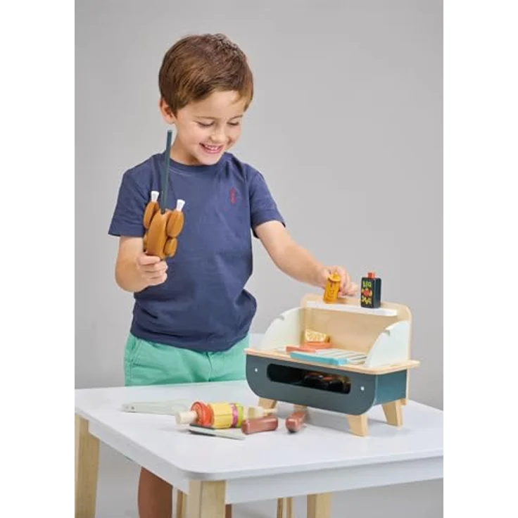 Tender Leaf BBQ-Set, interaktives Grill-Spielzeug aus Gummibaumholz mit Grill, Rotisserie-Huhn und Grillzubehör, 23 x 10 x 20.8 cm – Bild 5