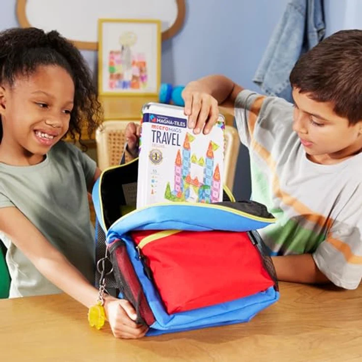 Magna-Tiles® Reiseset Deluxe 55-teiliges Magnetbauset mit praktischer Metalldosenverpackung - Förderung von Kreativität und Feinmotorik, ideal für Reisen und Ausflüge – Bild 4