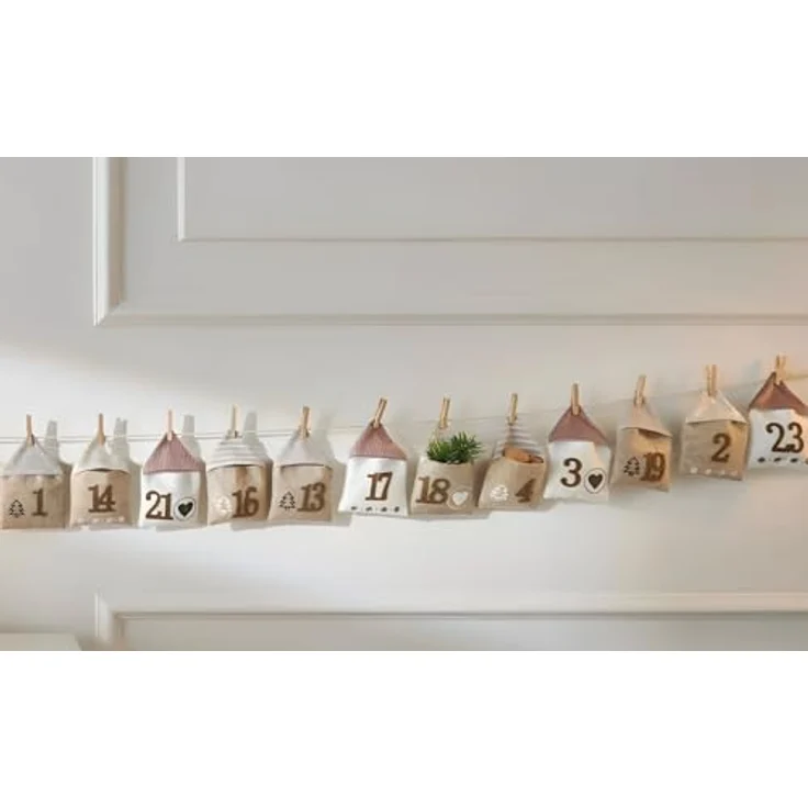 Dekoleidenschaft Adventskalender "Häuschen" aus Stoff, 24 Säckchen zum Befüllen, rustikaler Landhausstil – Bild 1