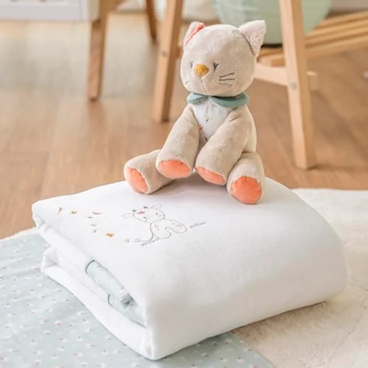 Nattou Plüschkatze Mila, 32 cm großes Kuscheltiertier aus weichem Nicki-Stoff, für Babys ab Geburt – Bild 4
