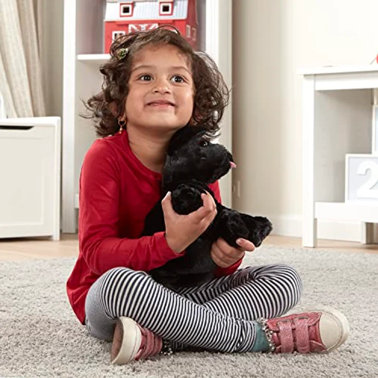 Melissa & Doug Schwarze Benson Labrador-Welpe, Stofftier mit abwaschbarer Oberfläche, 25,4 cm, ideal für Kinder von 3 Monaten bis 3 Jahren – Bild 5