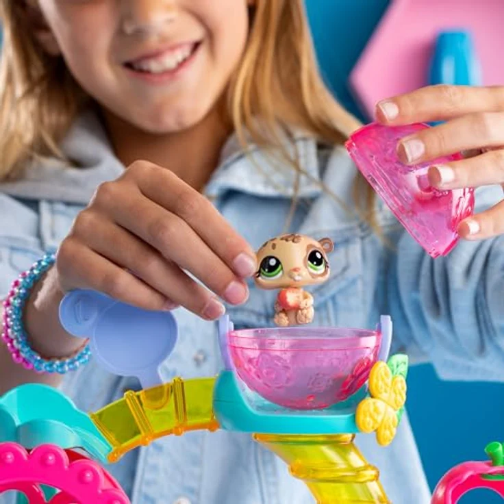 Littlest Pet Shop Fun Factory Playground Playset, fantasievoller Spielplatz für kreative Abenteuer mit Spielzeugfiguren – Bild 5