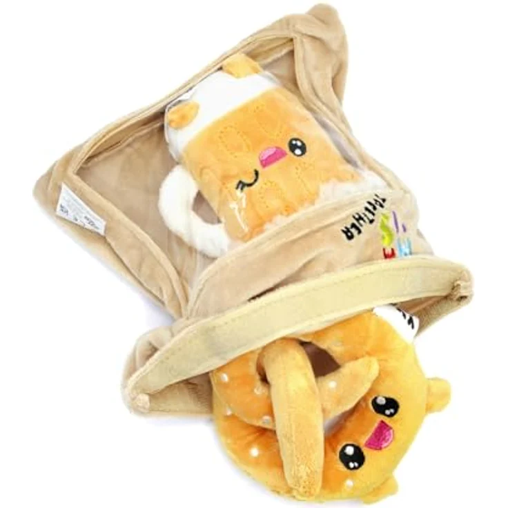 Joy Toy Plüsch - Bier und Brezel Kuscheltiere, 2er-Pack flauschig-weiche Plüschfiguren, 15 cm, inklusive Take Away Tasche 21 x 21 cm – Bild 4