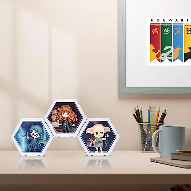 PODS 4D Harry Potter Dobby | Einzigartige zusammensteckbare Wackelfigur zum Sammeln, die aus ihrer Welt in Ihre platzt, Wand- oder Regaldisplay | Harry Potter Spielzeug und Geschenke | Serie 1 Nr. 421 – Bild 3