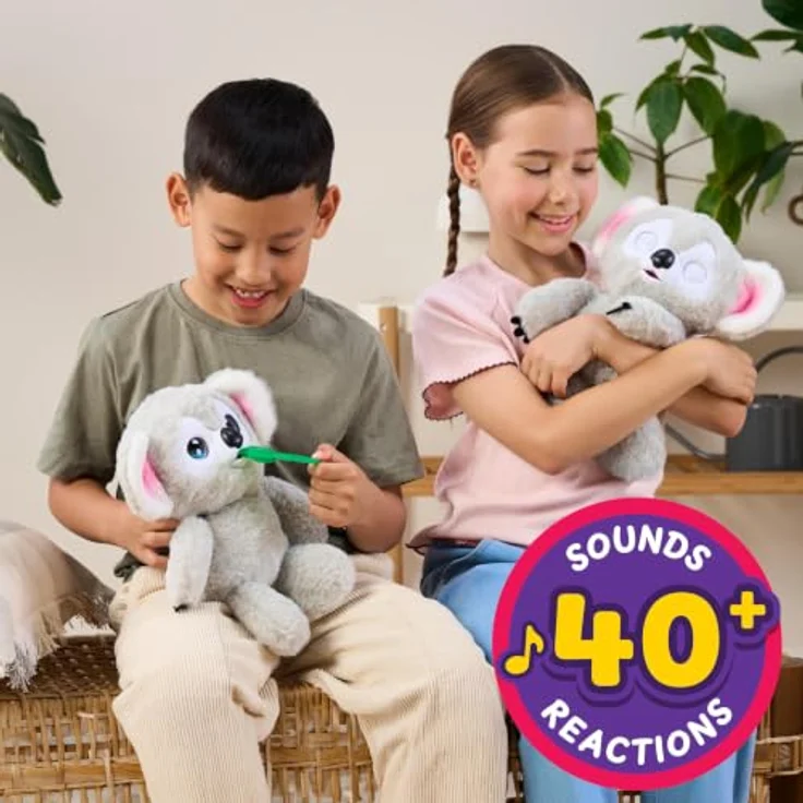 Moose Toys Little Live Pets - My Baby Koala Kiki, interaktives Spielzeug-Koala für Kinder ab 4 Jahren, aus softem Plüsch, reagiert auf Berührungen und Geräusche, AAA-Batterien – Bild 3