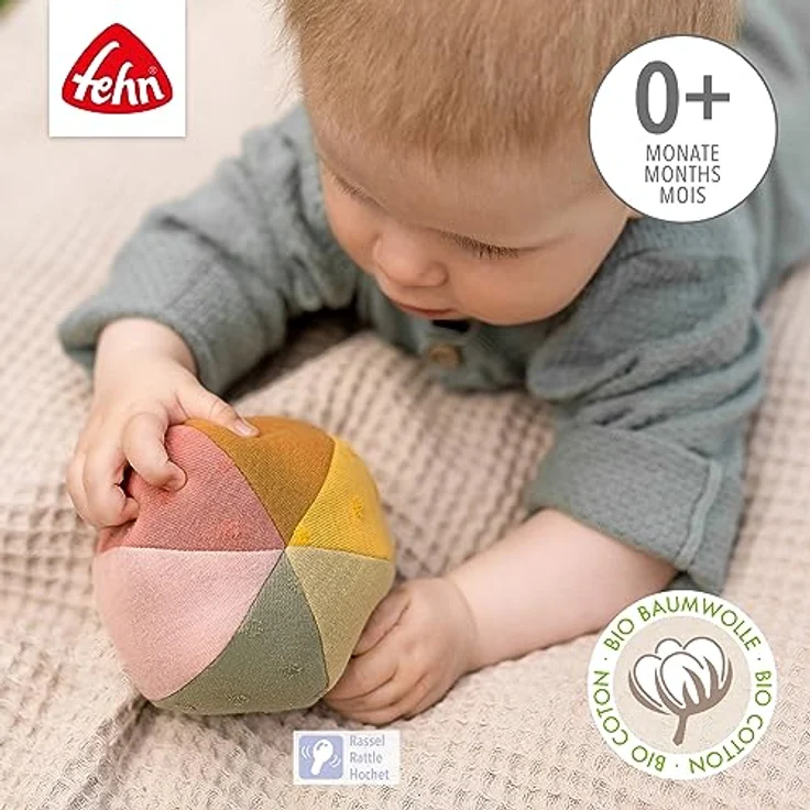 Fehn Stoffball fehnNATUR – Greif-Spielball mit Materialmix & Rassel zum Werfen, Greifen, Rollen – fördert Babys motorische Fähigkeiten – für Baby und Kleinkinder ab 0+ Monaten – Bild 3