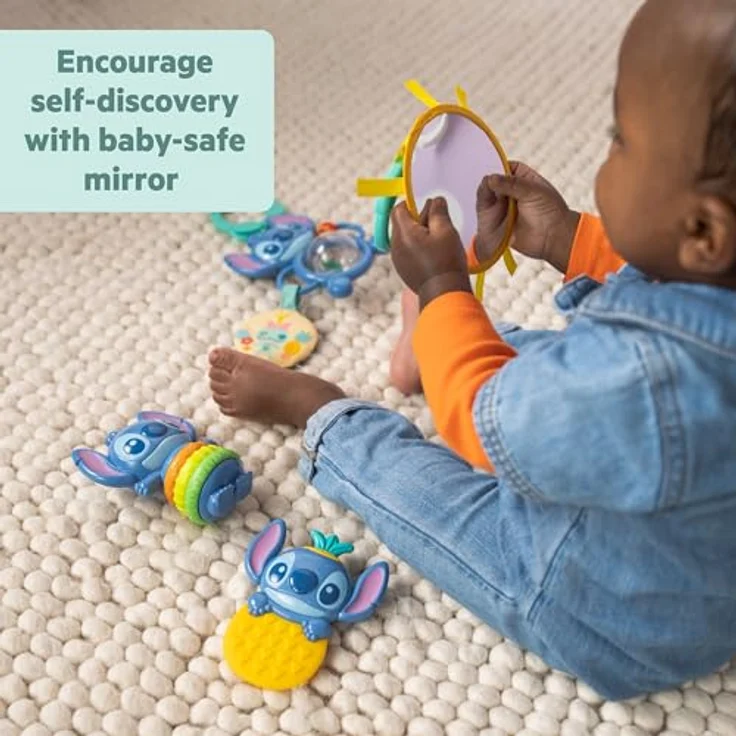 Bright Starts Disney Baby Stitch Tropical Treasures Greifspielzeug Geschenkset, inklusive Rassel, Beißring und Aktivitätsspielzeug für Neugeborene – Bild 6