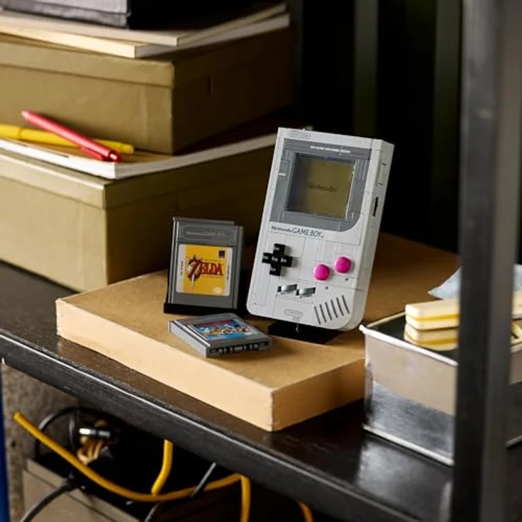 LEGO Super Mario Game Boy, Spielzeug für Erwachsene mit 2 Modulen inkl. Zelda und Stand, kreativer Baukasten für Gaming Fans - 72046 – Bild 3