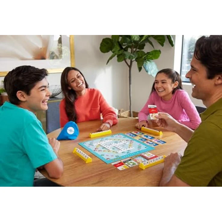 Mattel Games Scrabble Pokémon, Brettspiel mit 2 Spielmöglichkeiten, 50 Herausforderungskarten, für 2-4 Spieler, HXT27 – Bild 2