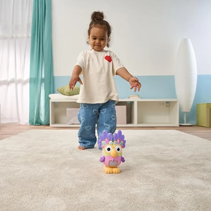 Vtech Bluey - Interaktiver Quatschimax, Funktionsplüsch mit 3 Spielmodi, aufleuchtendem Bauch und kindersicherem Batteriefach – Bild 4