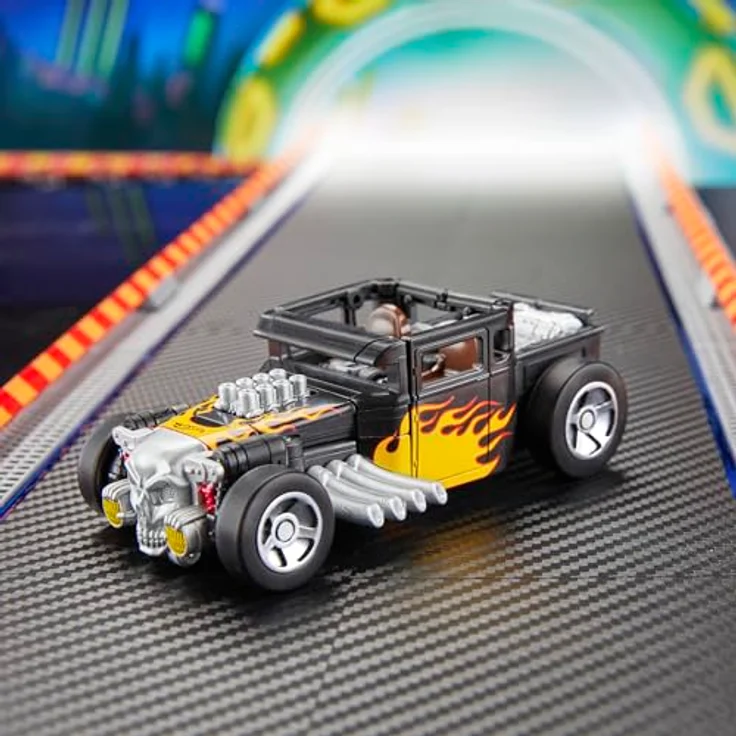 Transformers Collaborative Hot Wheels® x Bone Shakerä, verwandelbare Action-Figur mit 12,5 cm Roboter und Fahrzeug-Modus, Flammen-Deko und Totenkopf Kühlergrill – Bild 5