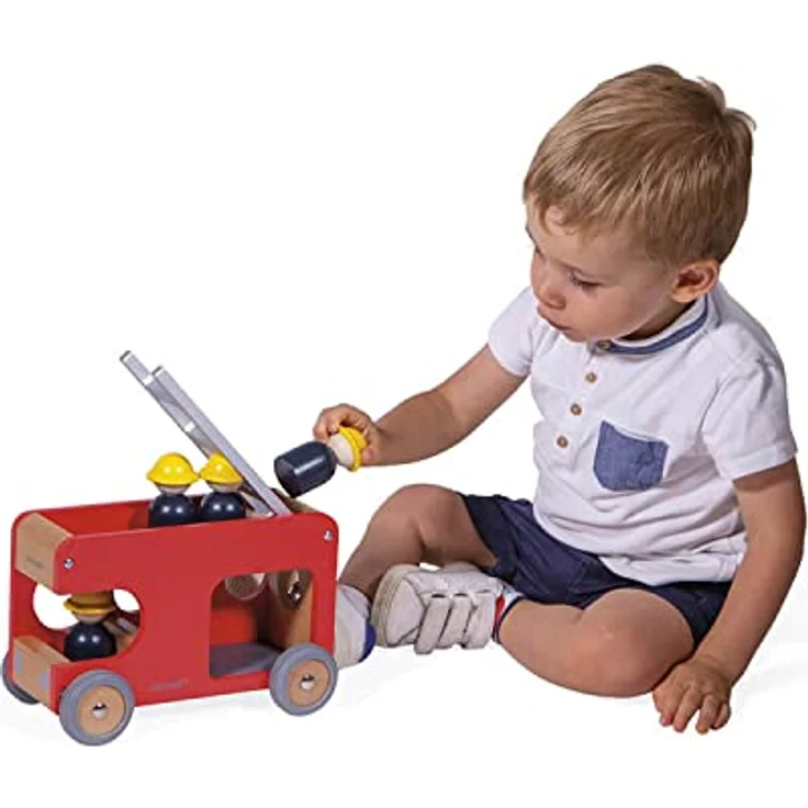 Janod J04632 Solid Wood Feuerwehrauto mit 4 Feuerwehrleuten, abnehmbarer Leiter, FSC-zertifiziert, rot, für Kinder ab 2 Jahren – Bild 2