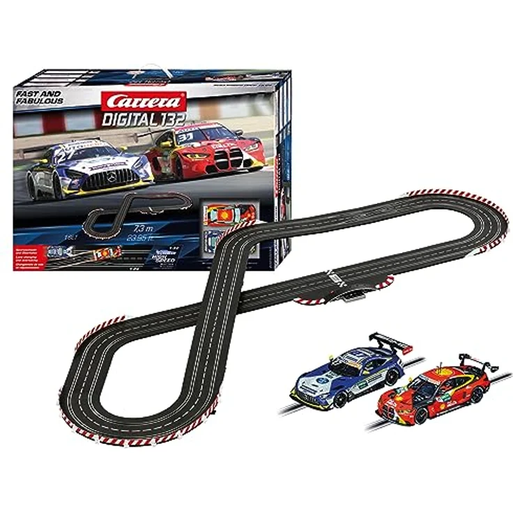 Carrera DIGITAL 132 - Rennsport Set mit Mercedes AMG GT3 EVO & BMW M4 GT3 - Authentisches DTM Rennvergnügen - Maßstab 1:32 – Bild 2