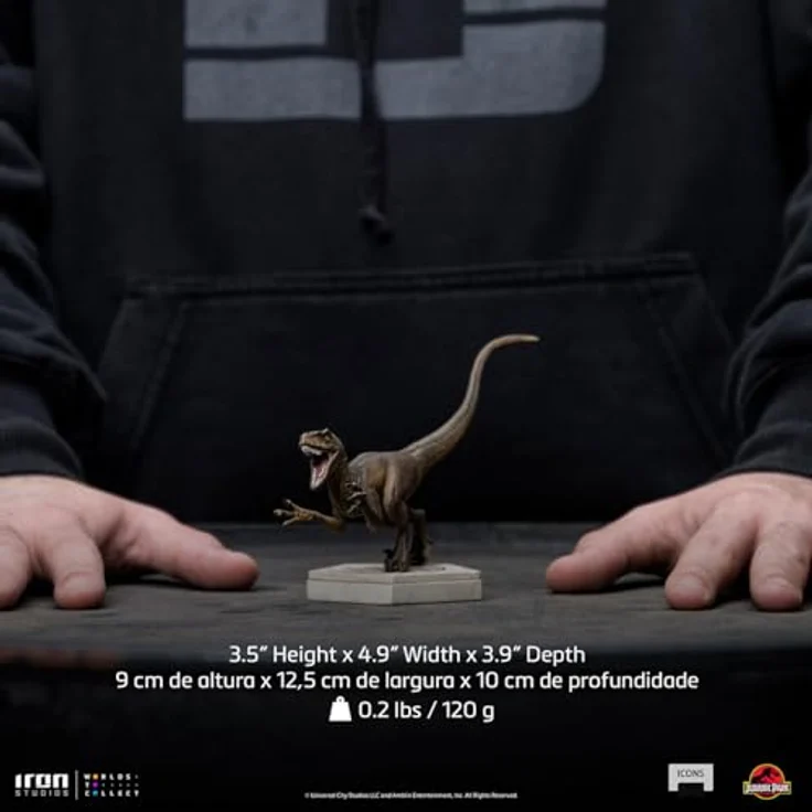 Iron Studios Jurassic World Velociraptor A Icons Statue, detailreiche Sammelfigur aus hochwertigem Resin, limitiert, 9 x 12,5 x 10 cm, inklusive Sammlerbox – Bild 2