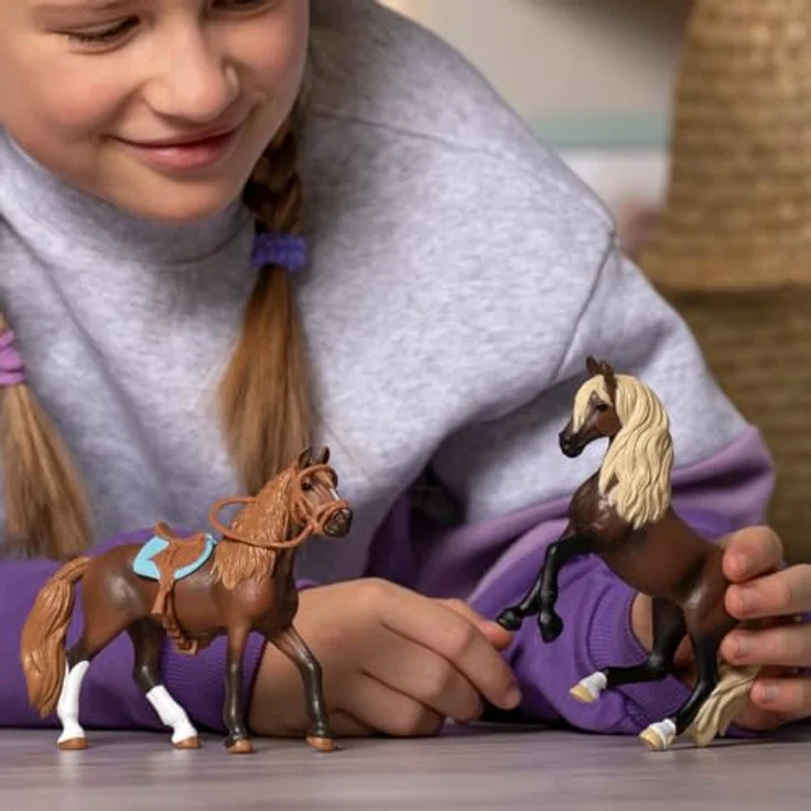 Schleich HORSE CLUB - Paso Peruano Starter-Set, inklusive Paso Peruano Hengst und Stute, geeignet für Kinder ab 3 Jahren – Bild 2