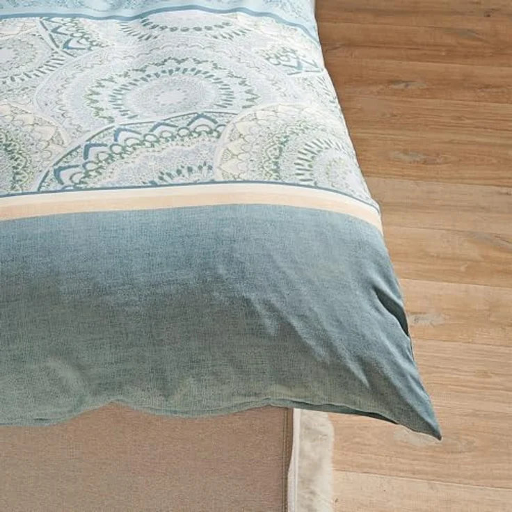 Traumschlaf Soft-Touch Mikrofaser Bettwäsche Karlsruhe grün, Design aus Ornamenten und Blockstreifen, 1 Bettbezug 200 x 220 cm + 2 Kissenbezüge 80 x 80 cm – Bild 4