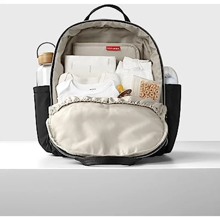 Skip Hop Envi Luxe Eco Wickelrucksack, schwarz, nachhaltig aus recycelten Materialien, 10 Taschen und Fächer, leicht zugängliches Fach für Feuchttücher – Bild 13
