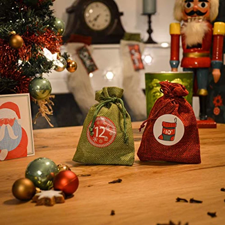 DuneDesign PERFEKT FÜR 2023: DIY Adventskalender zum Befüllen - 24 Adventskalender Säckchen Stoff mit Girlande und Sticker-Set - Weihnachtskalender zum Selber Befüllen Adventstüten zum Befüllen Kinder – Bild 4