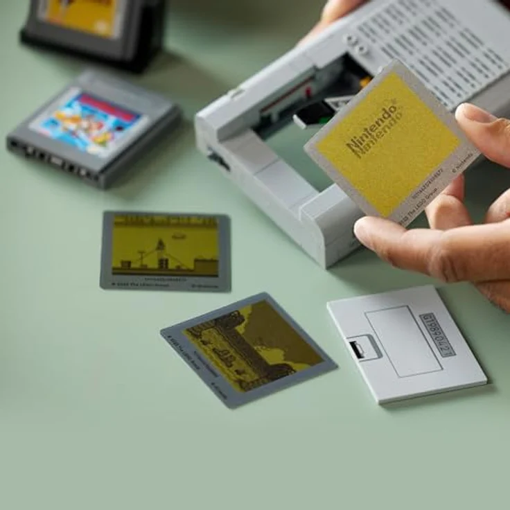 LEGO Super Mario Game Boy, Spielzeug für Erwachsene mit 2 Modulen inkl. Zelda und Stand, kreativer Baukasten für Gaming Fans - 72046 – Bild 5