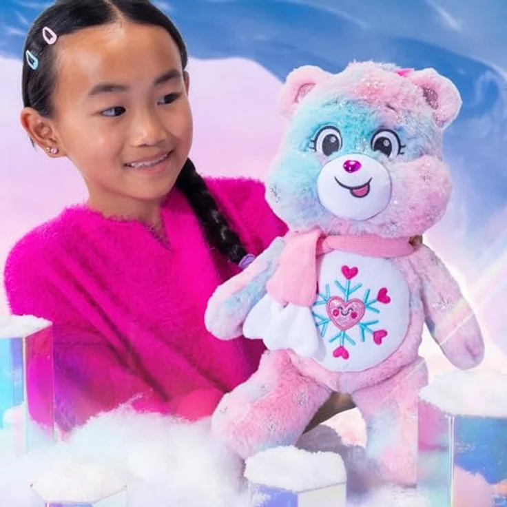 Troetelbeertjes Care Bears Plüschtier - Collector Edition Snowflake Sparkle Bear, 35cm Winter, weiches Plüschdesign mit detailliertem Belly Badge – Bild 4