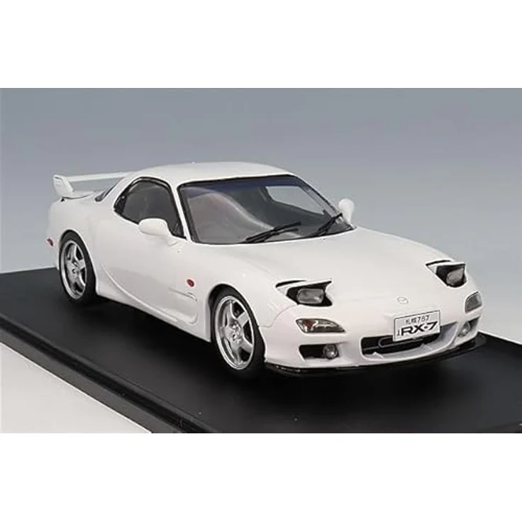 Solido 1:18 Mazda RX7 FD3RS, detailgetreues Die-cast Modellauto in schneeweiss mit Kunststoffsockel – Bild 4