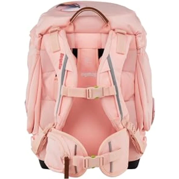 ergobag Pack Set, ergonomischer Schulrucksack mit höhenverstellbarem Tragesystem, 6-teiliges Set für 1. Klasse, inkl. Sportrucksack, Heftebox und gefülltem Federmäppchen, individuell gestaltbar – Bild 4