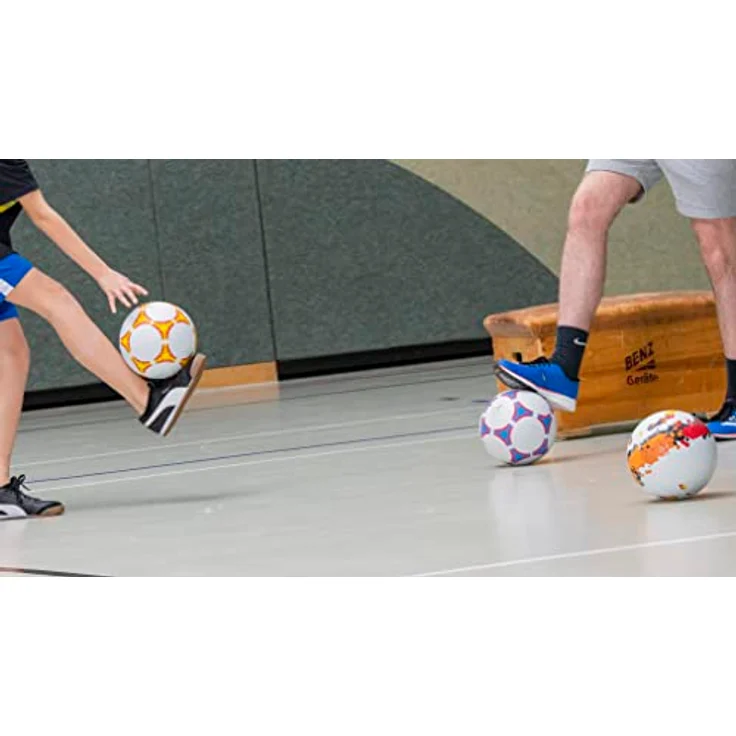 Betzold Sport Fußball Schulhof-Fußball, robuster Ball in Größe 5 für Outdoor-Pausenspaß, 22 cm Durchmesser – Bild 6