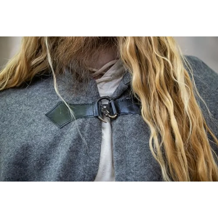 Leonardo Carbone® Unisex Mittelalter Wollumhang mit Wolfsschließe Tjark in Grau - Hochwertiger Umhang aus schwerem Wollgemisch, perfekt für Mittelalter, LARP, Cosplay, Halloween & Karneval – Bild 3