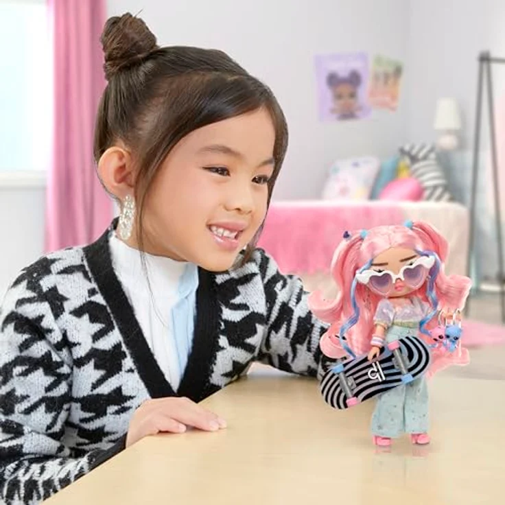 L.O.L. SURPRISE! Anziehpuppe L.O.L. Surprise Tweens Core Doll - Flora Moon, Modepuppe mit beweglichen Gliedern und 15 Überraschungen – Bild 6