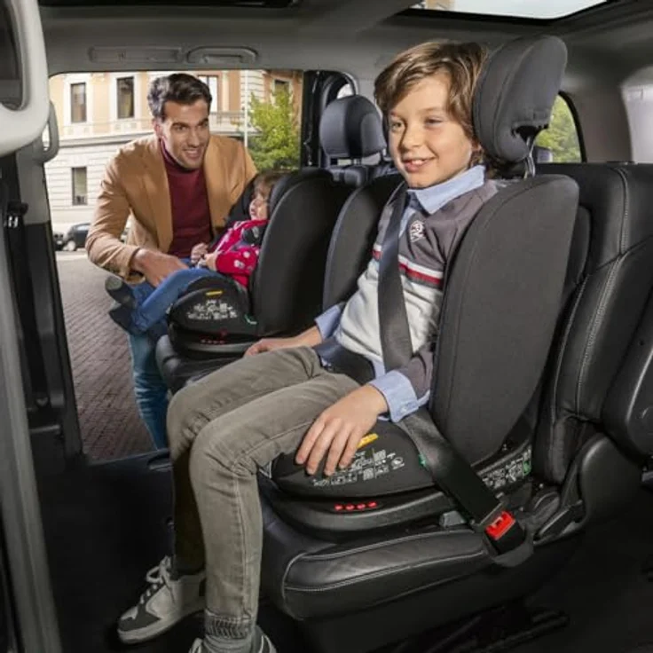 Chicco Autokindersitz MOKITA I-SIZE, ab: 15 Monate, bis: 12 Jahre, mit höhenverstellbarer Kopfstütze und Soft Reducer, rot – Bild 3
