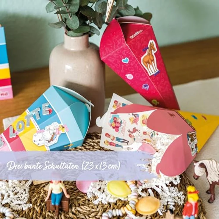 Papierdrachen Schultüten Set, 3 bedruckte 24,5 cm Zuckertüten mit Bibi und Tina Motiv, inkl. dekorativen Moosgummi Aufklebern zum Selbstgestalten – Bild 2
