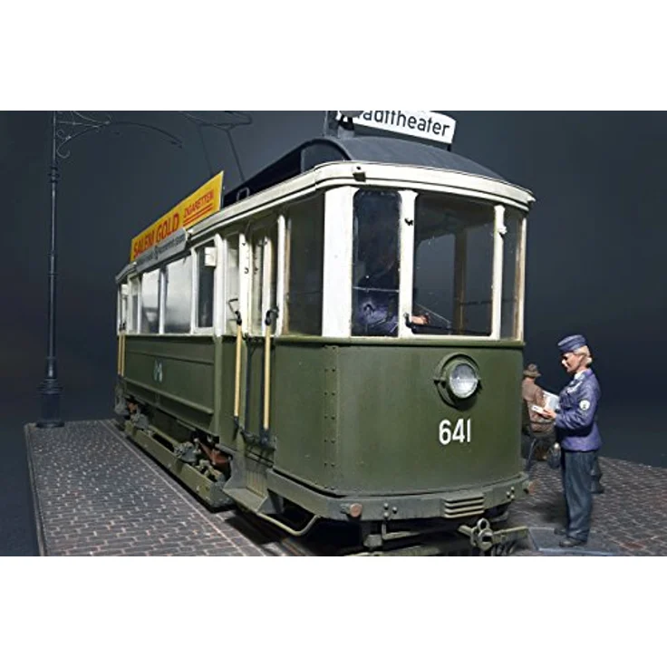 MiniArt 38009 European Tramcar(Strassenbahn Triebwagen 641) with Crew & Passengers – Bild 6