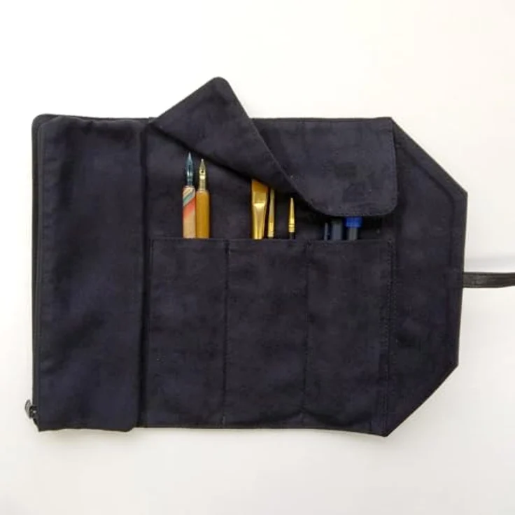 Rhodia Rhodia Touch Etui Rolle 2, 2in1 Federmäppchen aus italienischem Kunstleder mit abnehmbarem Schlampermäppchen, Maße 23x32cm – Bild 5