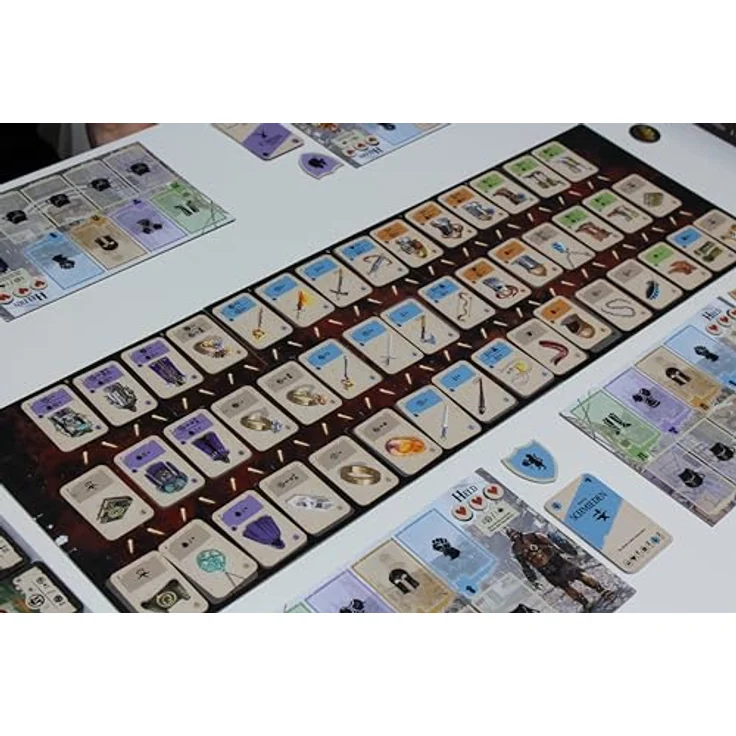 Skellig Games SKE47901 Familienspiele mit sechs asymmetrischen Charakteren und Aufrüstungs-Mechanik – Bild 4