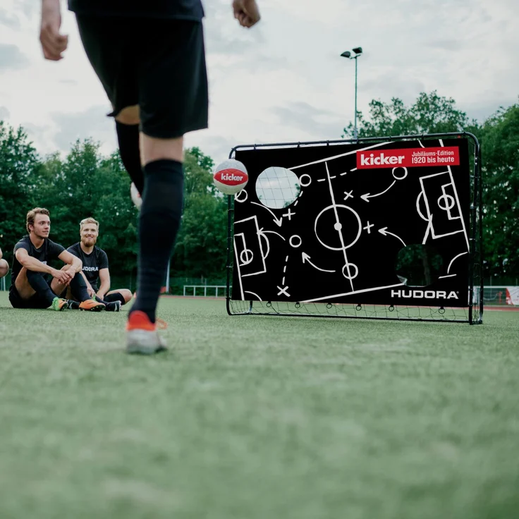 Fußballtor Trainer kicker Edition Matchplan Maße: 213 x 152 x 76 cm Polyestertorwand mit 2 verstär – Bild 4