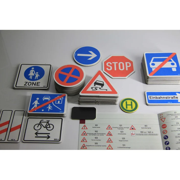 WISSNER® aktiv lernen - 64 magnetische Verkehrszeichen - MAG-Pap – Bild 1