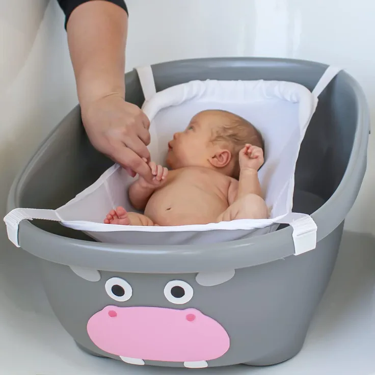 Prince Lionheart Tubimal® with Hammock | Baby- & Kleinkind-Badewanne mit Hängematte | Kleinkind-Komfort-Hängematte | Stopper| Box mit Deckel| 3 Stufen | Stapelbar| Baby Shower - Grau Nilpferd