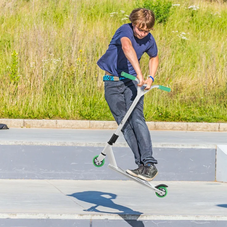 ArtSport 24633 'Stunt Scooter Futuristic', ab 6 Jahren, 360° Lenker, 100 mm Alu Räder, max. belastbar bis 100 kg, weiß/mintgrün/grau – Bild 9
