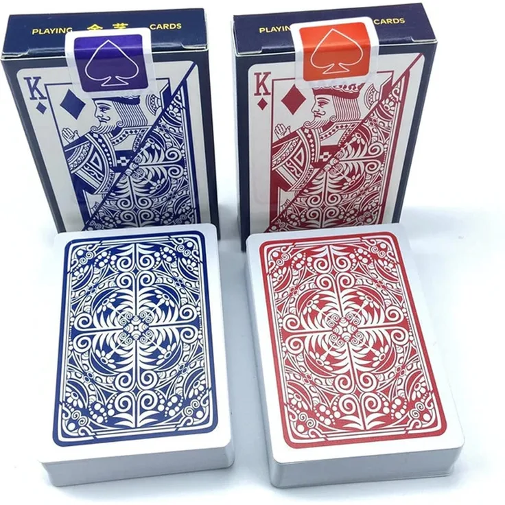 2X Kunststoff Spielkarten | Wasserdicht | Professionelle Qualität | 100% wasserdichter Kunststoff | Luxus Design Mit klassischer Karte | Flexibel Und Robust | Bridge & Poker | Duo Pack Rot