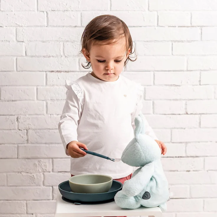 Nattou Silikon-Geschirr für Kinder, 4-tlg, 1 Löffel, 1 Teller, 1 Schale, 1 Lätzchen mit Auffangschale, BPA-frei, Silicon, Grün/Blau – Bild 2