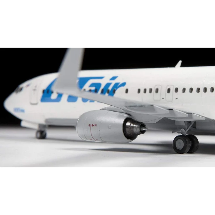 Zvezda Boeing 737-800 makett 1:144 (7019) – Bild 4