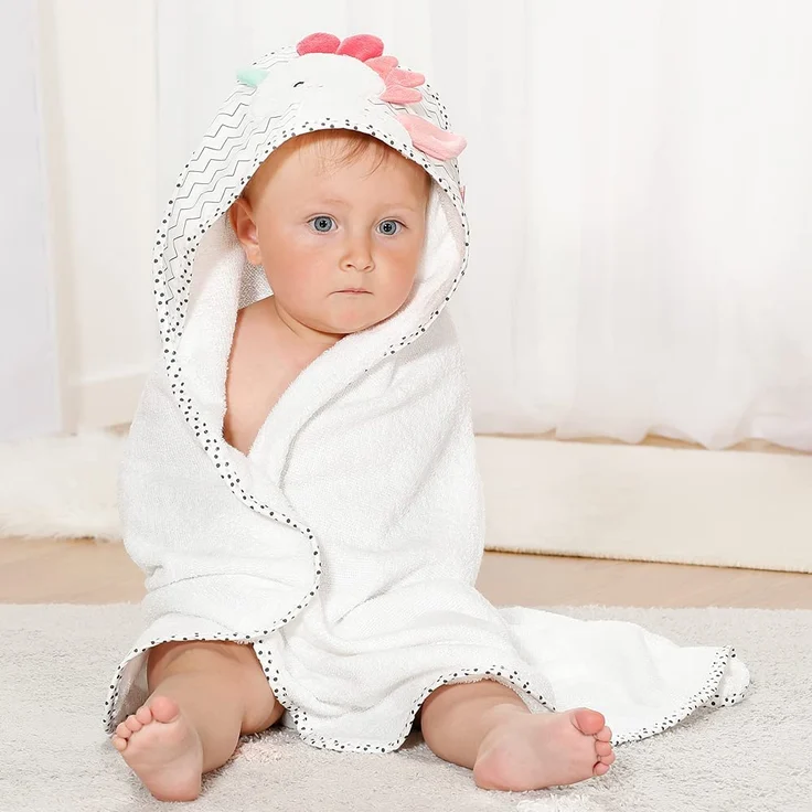 Fehn 057263 Kapuzenbadetuch Einhorn – Bade-Poncho aus Baumwolle mit süßem Einhorn für Babys und Kleinkinder ab 0+ Monaten – Maße: 80 x 80 cm – Bild 4