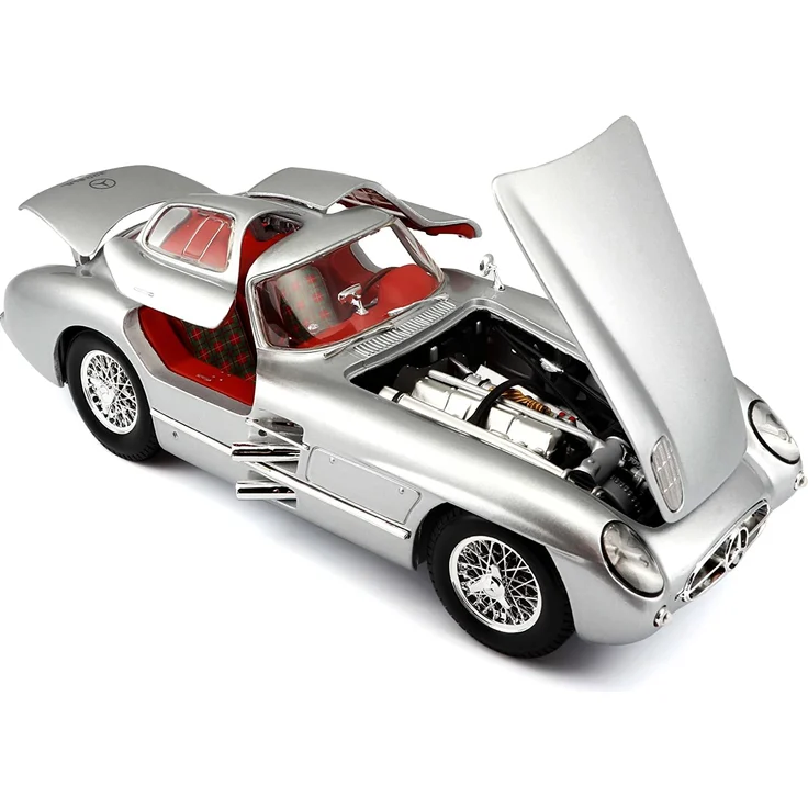 Maisto Mercedes 300SLR Coupé Uhlenhaut, Modellauto mit Federung, Maßstab 1:18, Türen und Motorhaube beweglich, Fertigmodell, lenkbar, 24 cm, silber (536898) - Preisvergleich – Bild 2
