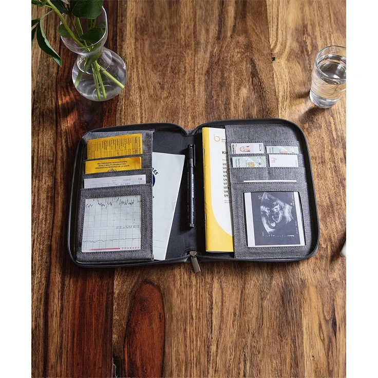Ehrenkind® Mutterpasshülle | Mutterkindpasshülle | U-Heft Tasche | Mutterpassbuch | Impfpass Hülle GRAU mit Dreiecken - Preisvergleich – Bild 2