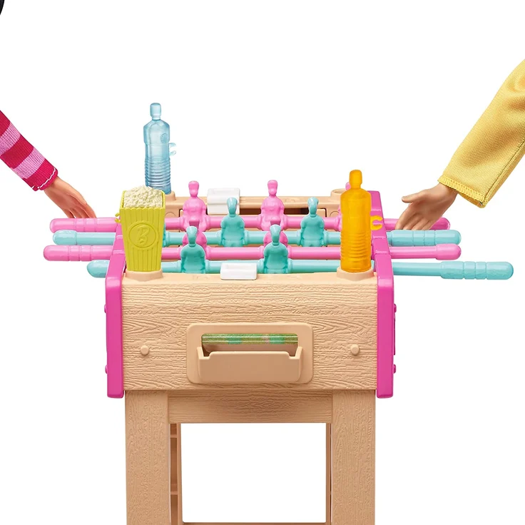 Barbie GRG77 - Mini-Spielset mit Haustier, Zubhörteilen und funktionierendem Tischfußball-Spiel, Thema Spielabend, Geschenk für Kinder von 3 bis 7 Jahren – Bild 3
