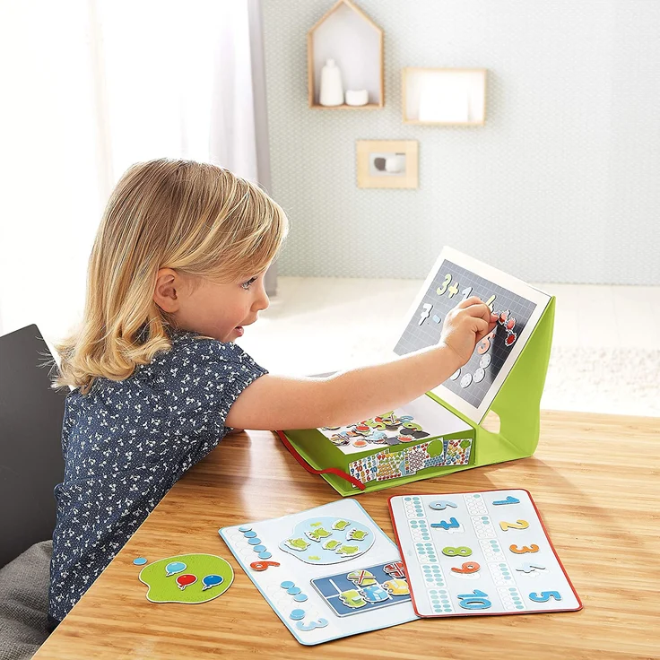 HABA 302589 - Magnetspiel-Box 1, 2, Zählerei | Fröhlich-buntes Zahlen-Legespiel ab 4 Jahren | Zum spielerischen Kennenlernen von Mengen und Lösen erster Rechenaufgaben - Preisvergleich – Bild 3