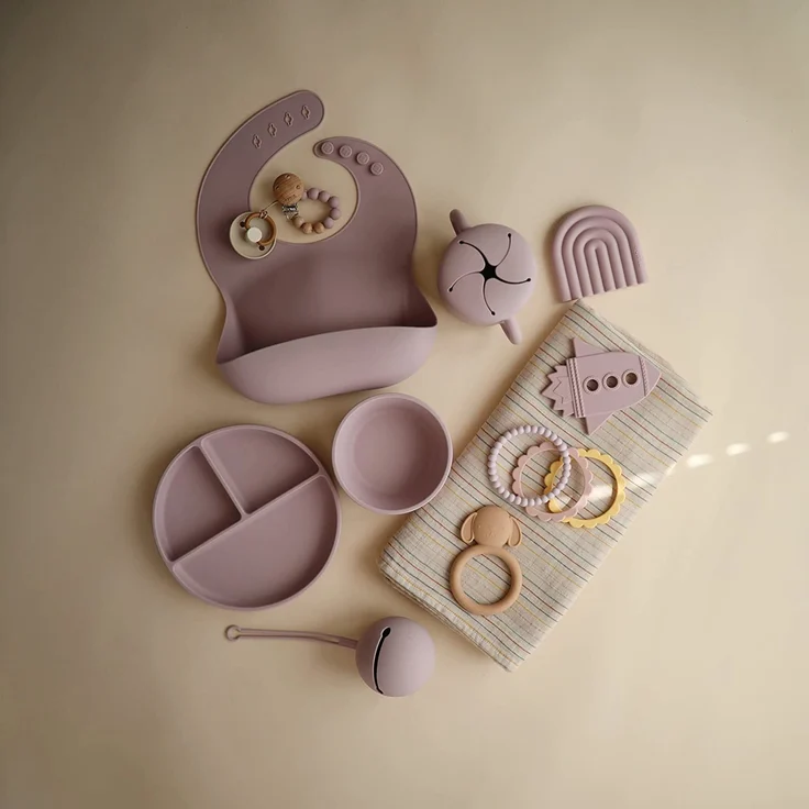 Mushie Silikon Schnullerbox | Aufbewahrung Schnullerhalter Case | Sichere & Hochwertige Baby Zubehör für Kleinkinder & Babys | Soft Lilac - Preisvergleich – Bild 3