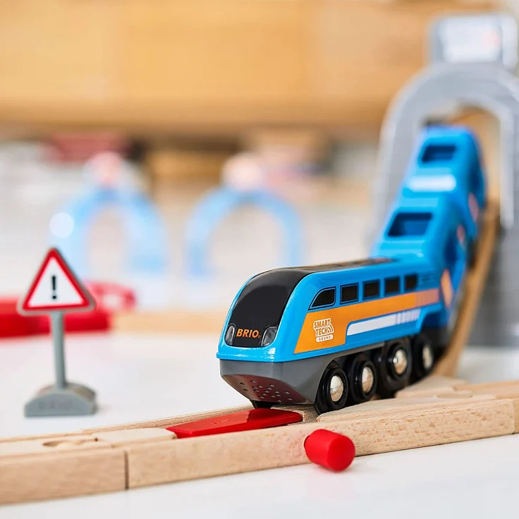 BRIO 'Smart Tech Sound Action Tunnel Reisezug-Set', ab 3 Jahren, Aufnahme-, Licht- und Soundfunktion, 37 Teile – Bild 3